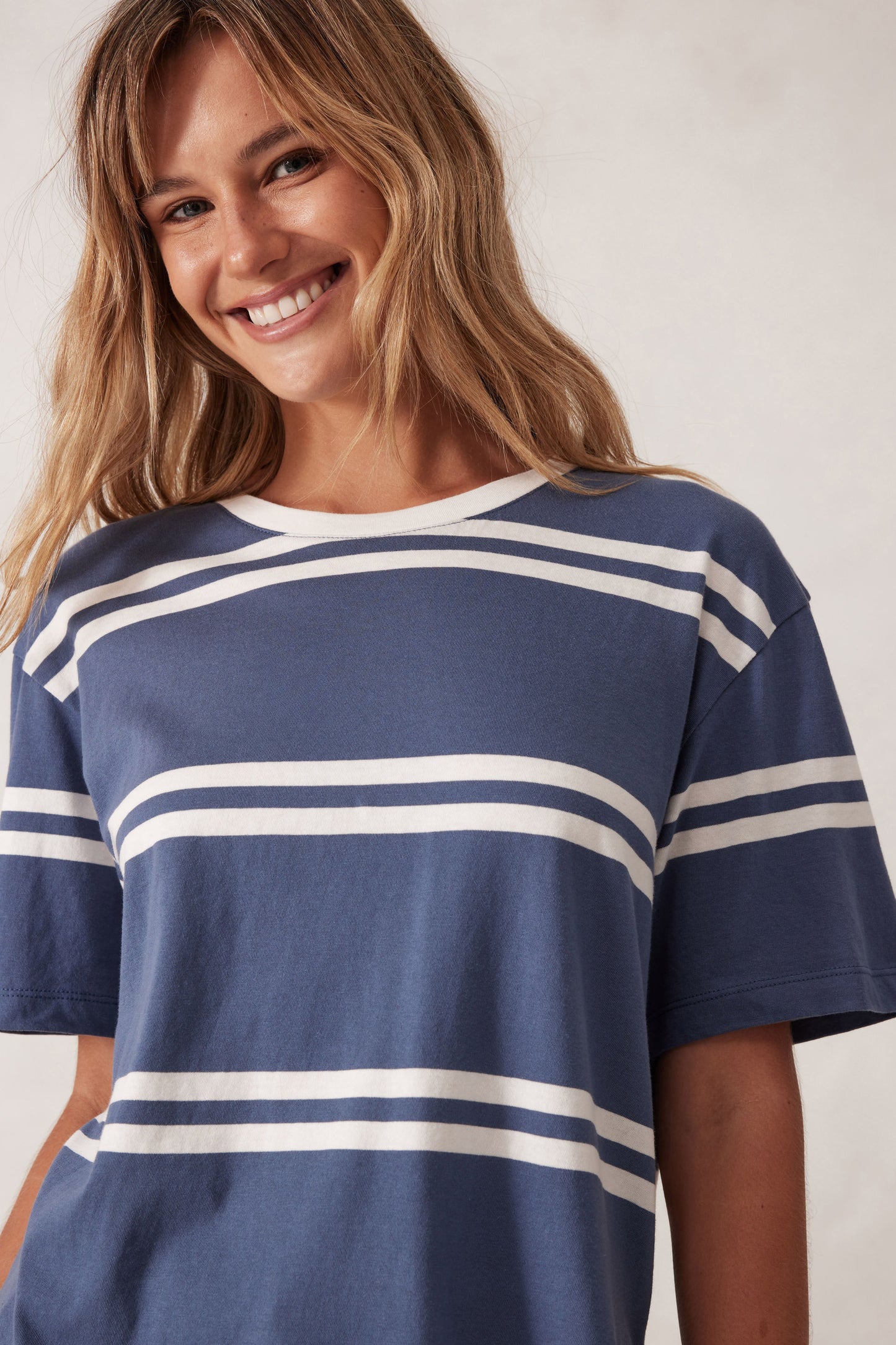 STEVIE SLOUCHY SPLIT HEM TEE/MOONLIGHT/VANILLA H STRIPE