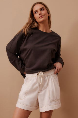 DARCY RELAXED EVERYDAY SHORT Ecru Twill