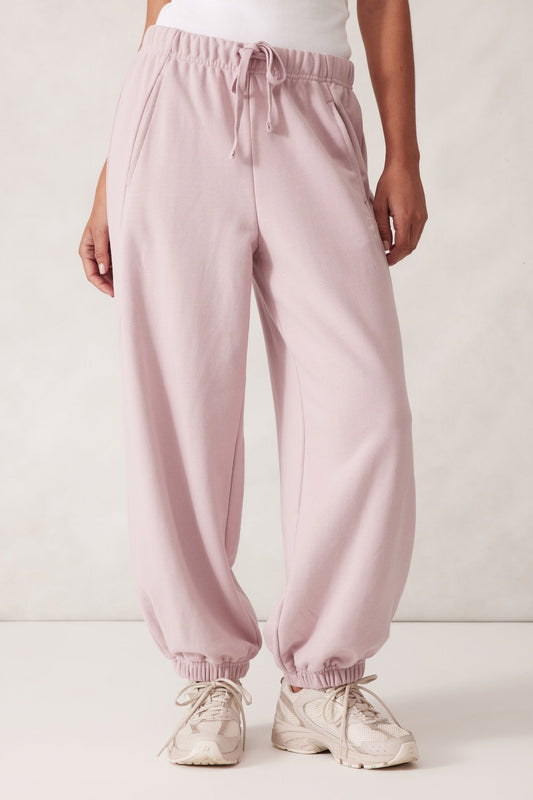 BARREL LEG TRACKPANT/BLUSH EMBROIDERY LOGO