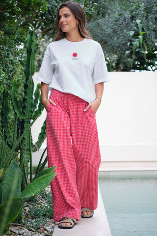 The Lounge classic red white check