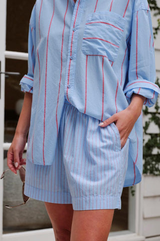 Mila Short - Fresh Blue/Red Mini Stripe