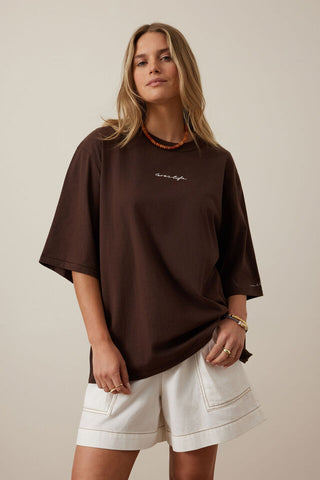 Liv Oversized Tee Chocolate | Ceres Script