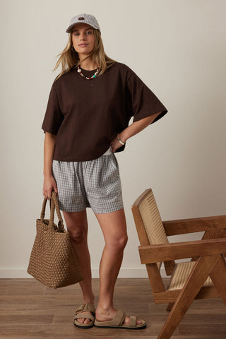 Phoebe Premium Tee Chocolate