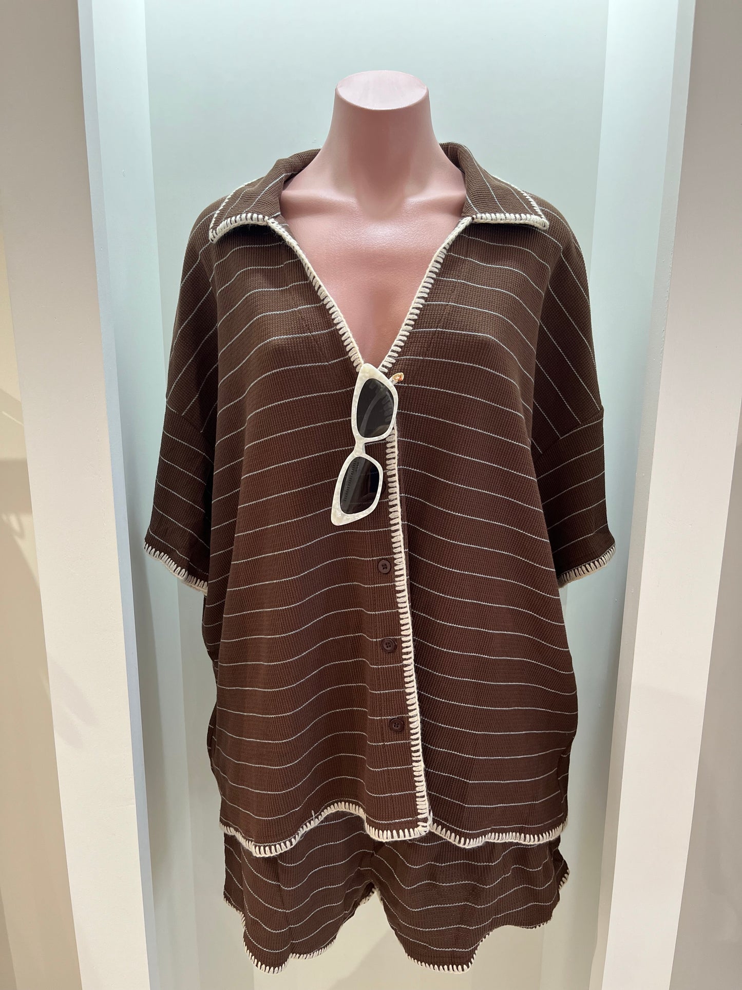 Dark Brown Stripe / Embroidered Trim Set