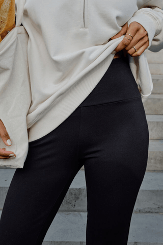 Paige Bootleg Ponte Pant - Black